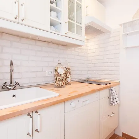 Delle Regioni Apartment Rome